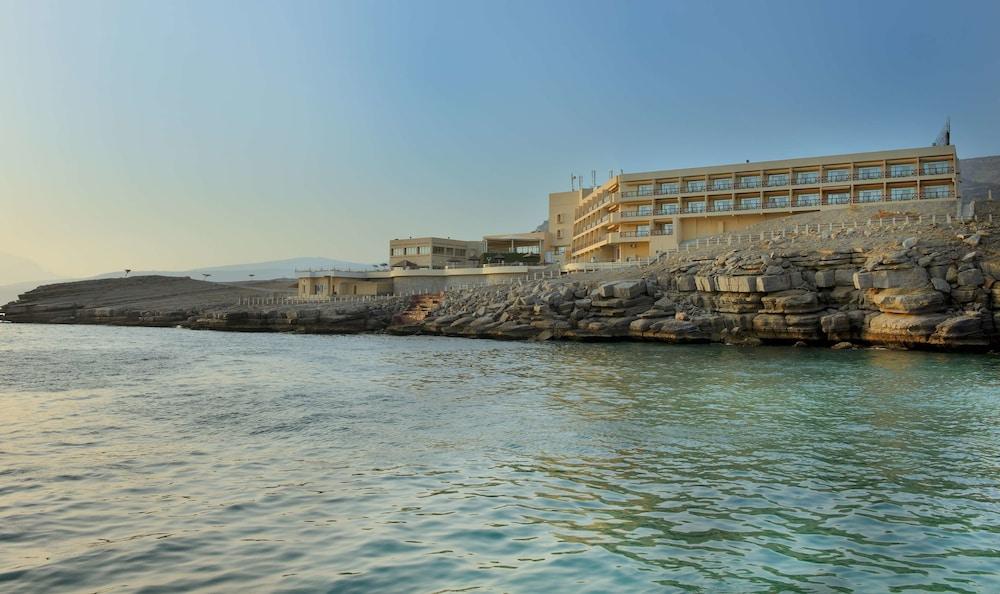 Atana Khasab Hotel Exterior photo